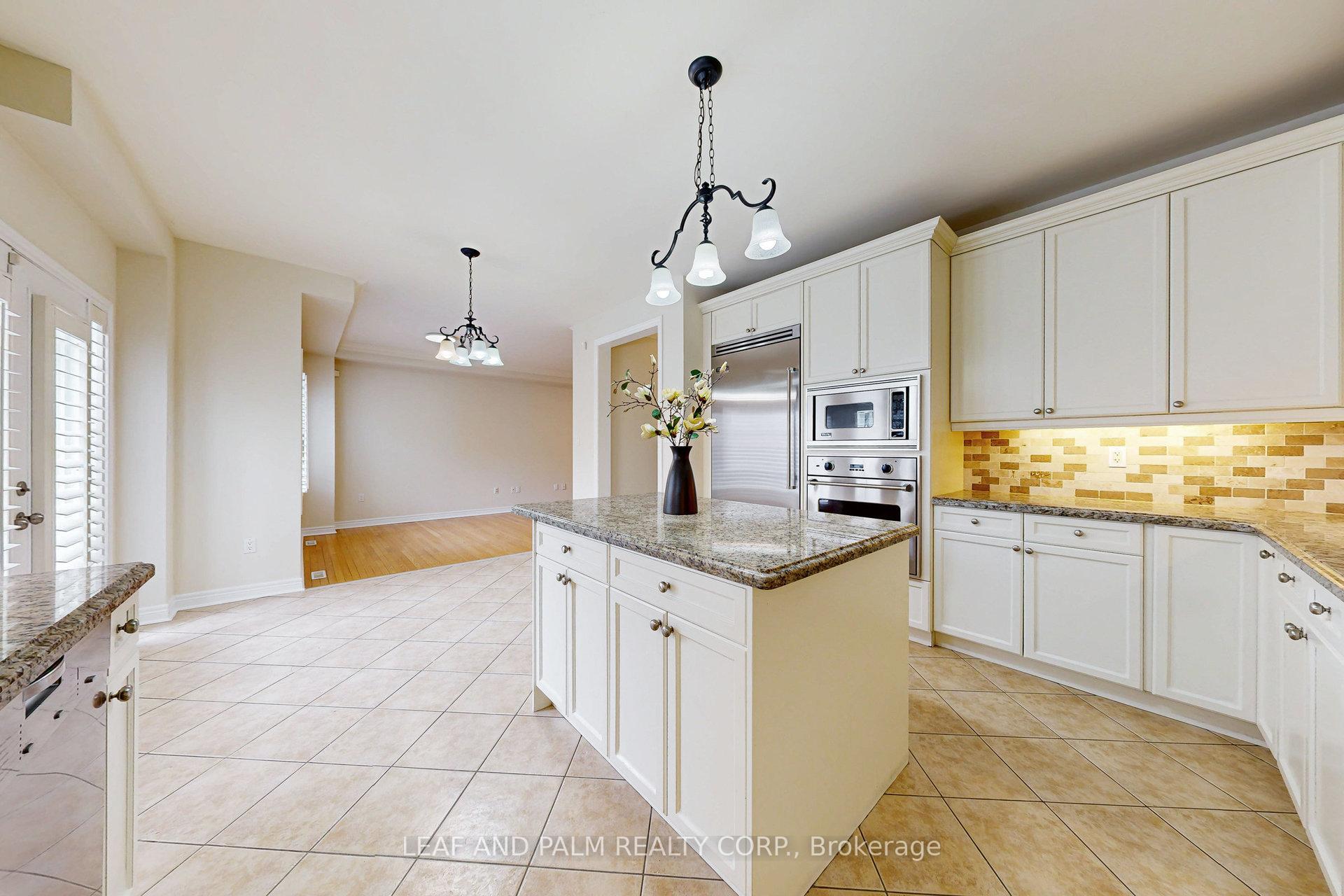 Photo 16 of 150 Peak Point Boulevard, Vaughan, Rural Vaughan — HOMEH