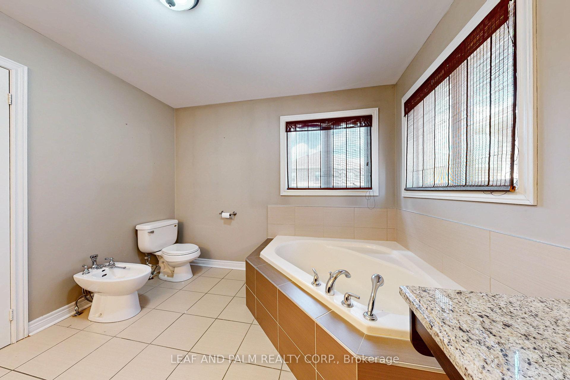 Photo 24 of 150 Peak Point Boulevard, Vaughan, Rural Vaughan — HOMEH