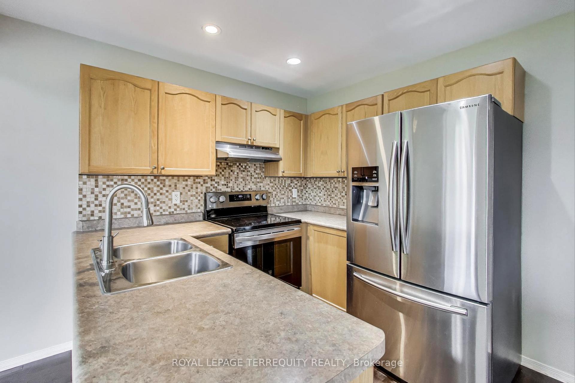 Photo 11 of 545 Clancy Crescent, Peterborough, Otonabee Ward 1 — HOMEH