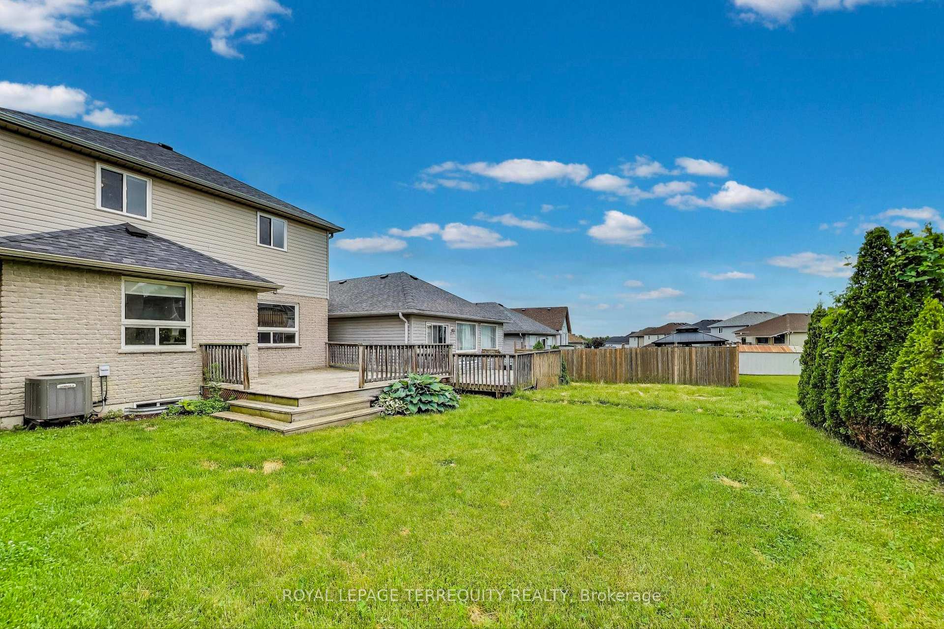 Photo 36 of 545 Clancy Crescent, Peterborough, Otonabee Ward 1 — HOMEH