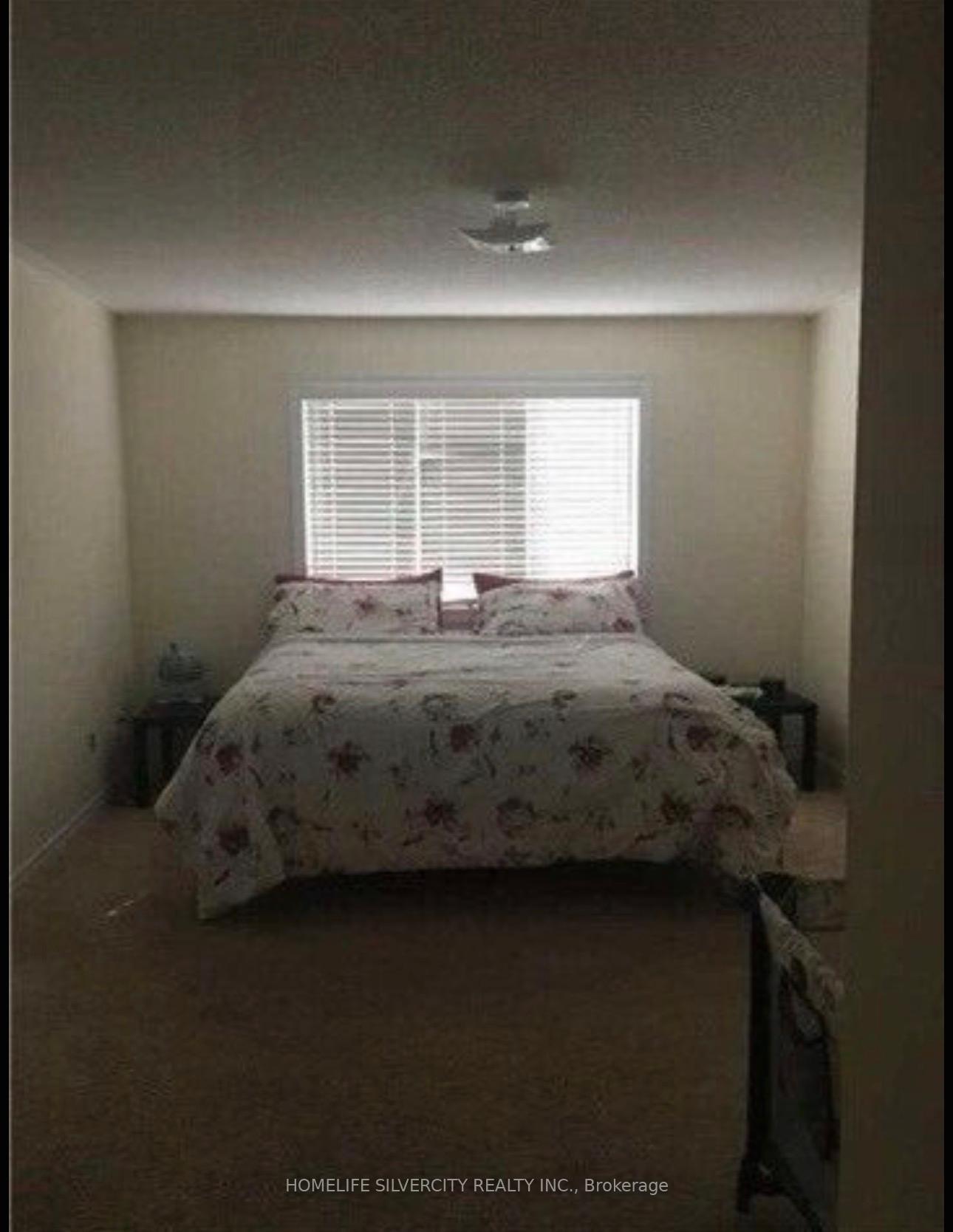 Photo 8 of 52 Lanark Circle, Brampton, Credit Valley — HOMEH