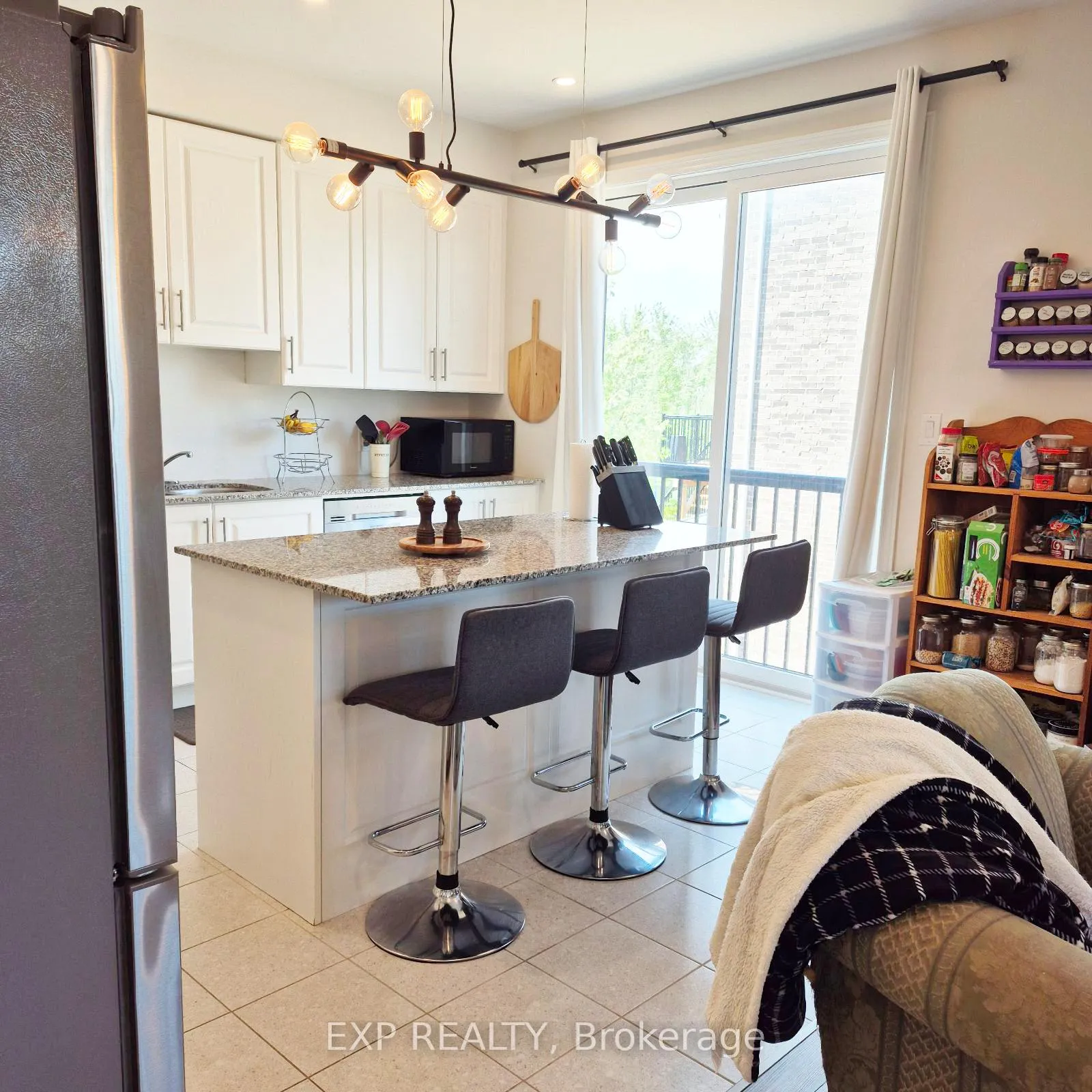 Photo 7 of 1056 Rippingale Trail, Peterborough, Northcrest Ward 5 — HOMEH