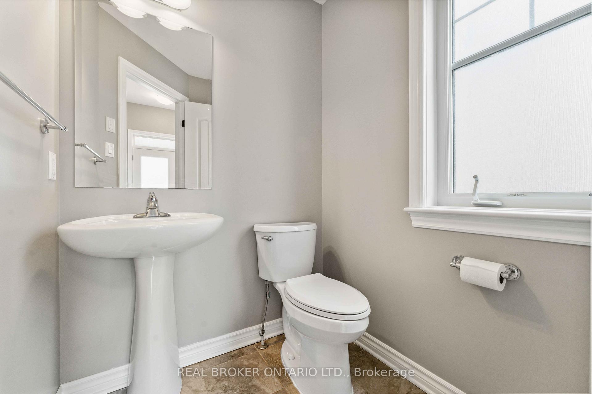 Photo 8 of 985 Bunchberry Way S, Ottawa, Blossom Park/Kemp Park/Findlay Creek — HOMEH