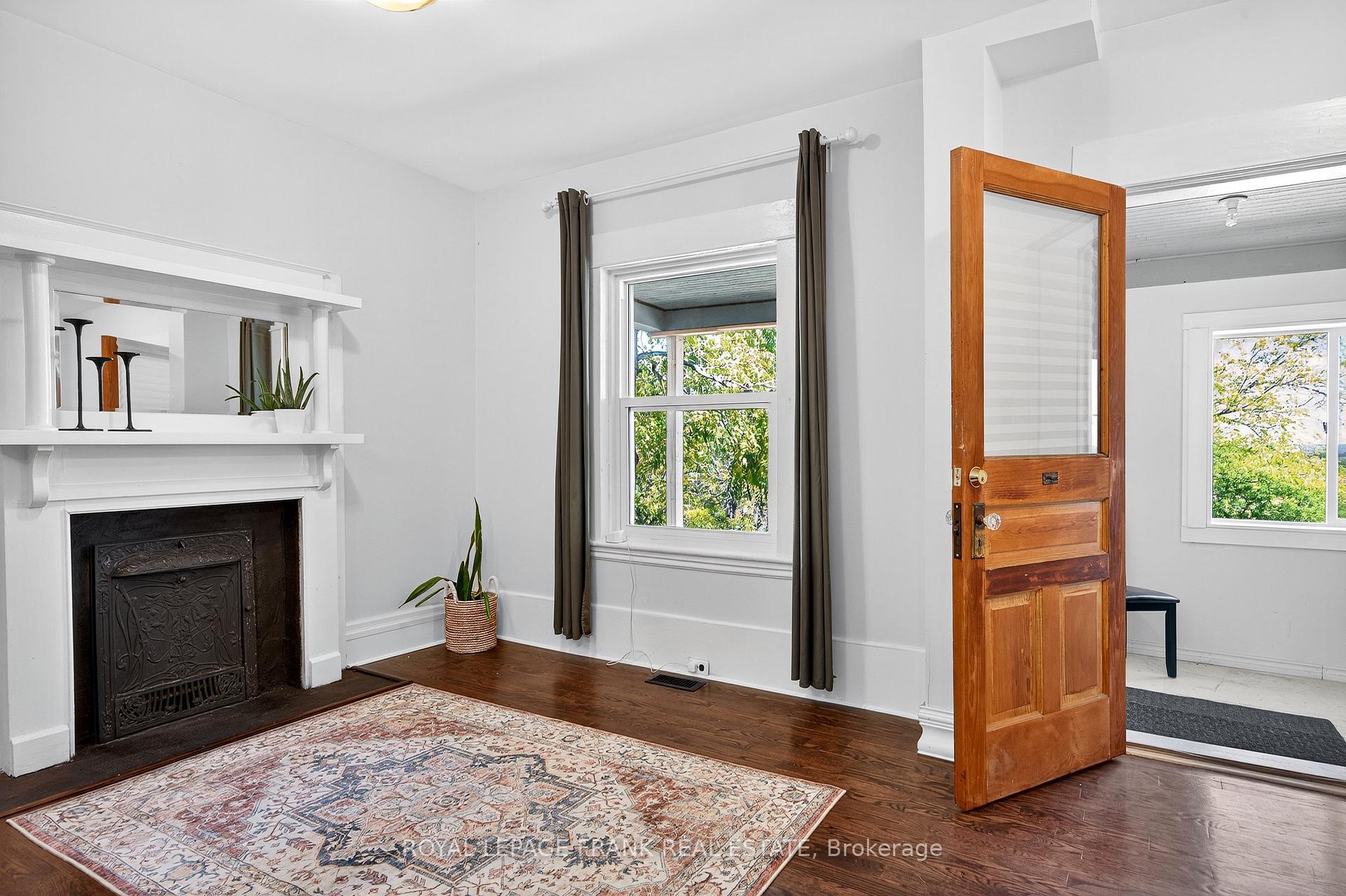Photo 6 of 1217 Grandview Avenue, Peterborough, Otonabee Ward 1 — HOMEH