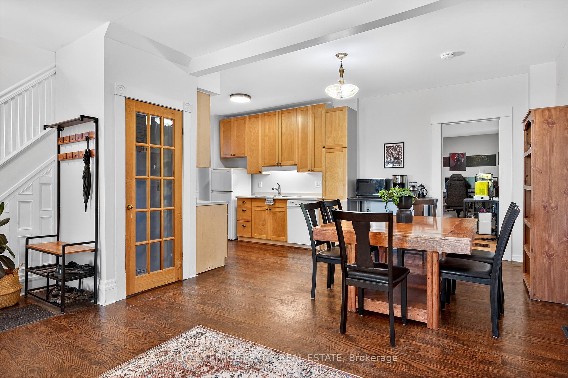 Photo 10 of 1217 Grandview Avenue, Peterborough, Otonabee Ward 1 — HOMEH