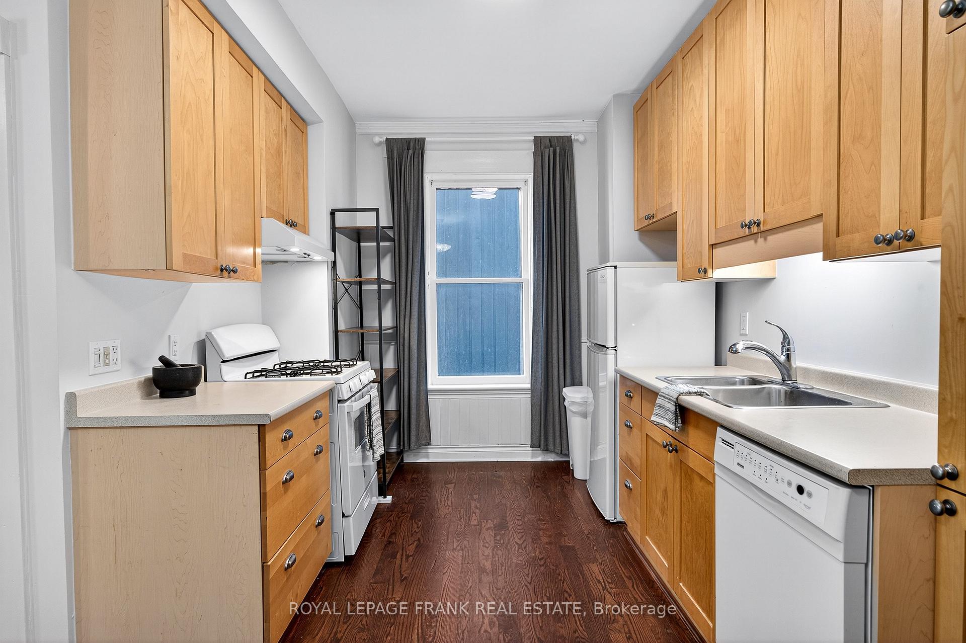 Photo 13 of 1217 Grandview Avenue, Peterborough, Otonabee Ward 1 — HOMEH