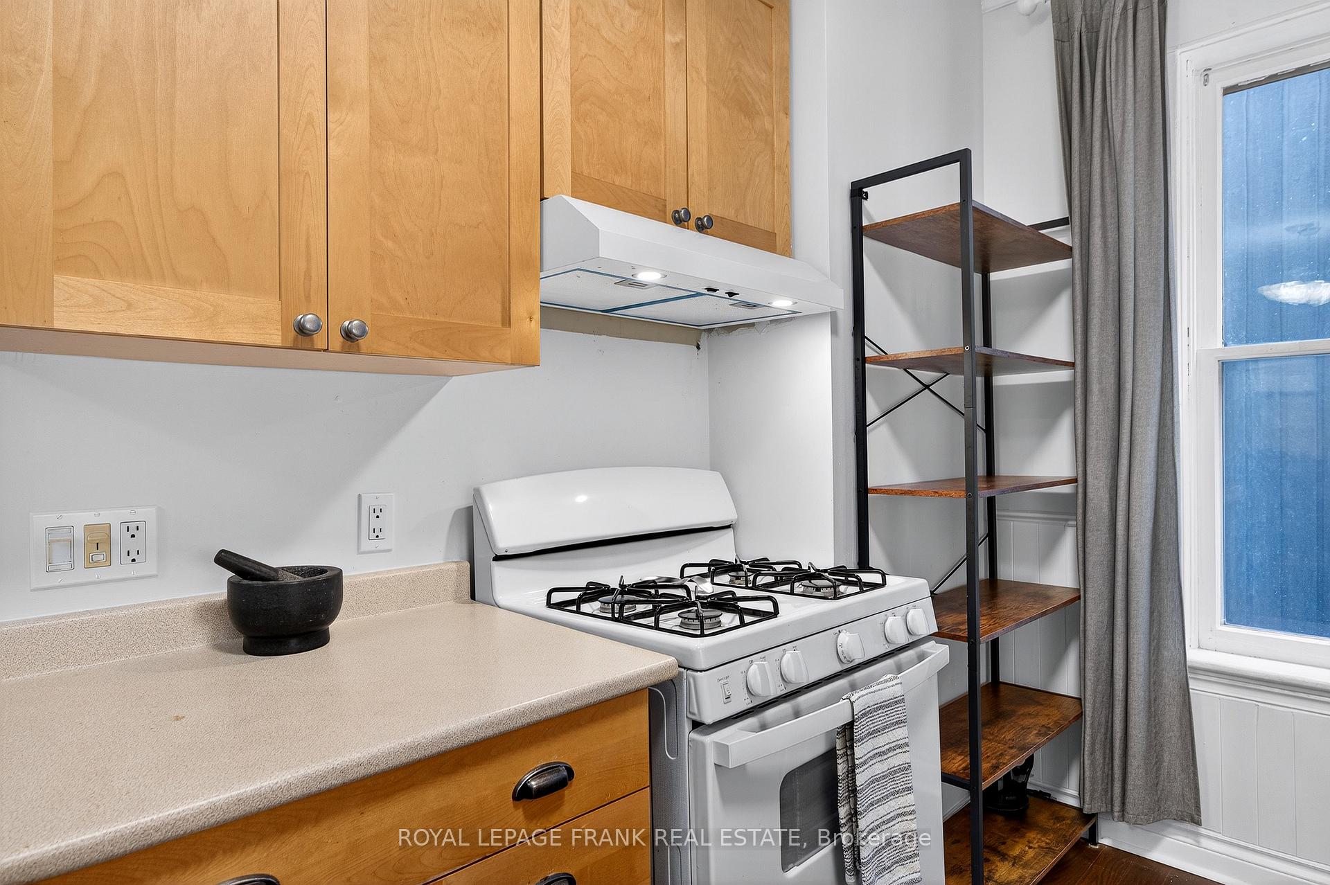 Photo 16 of 1217 Grandview Avenue, Peterborough, Otonabee Ward 1 — HOMEH