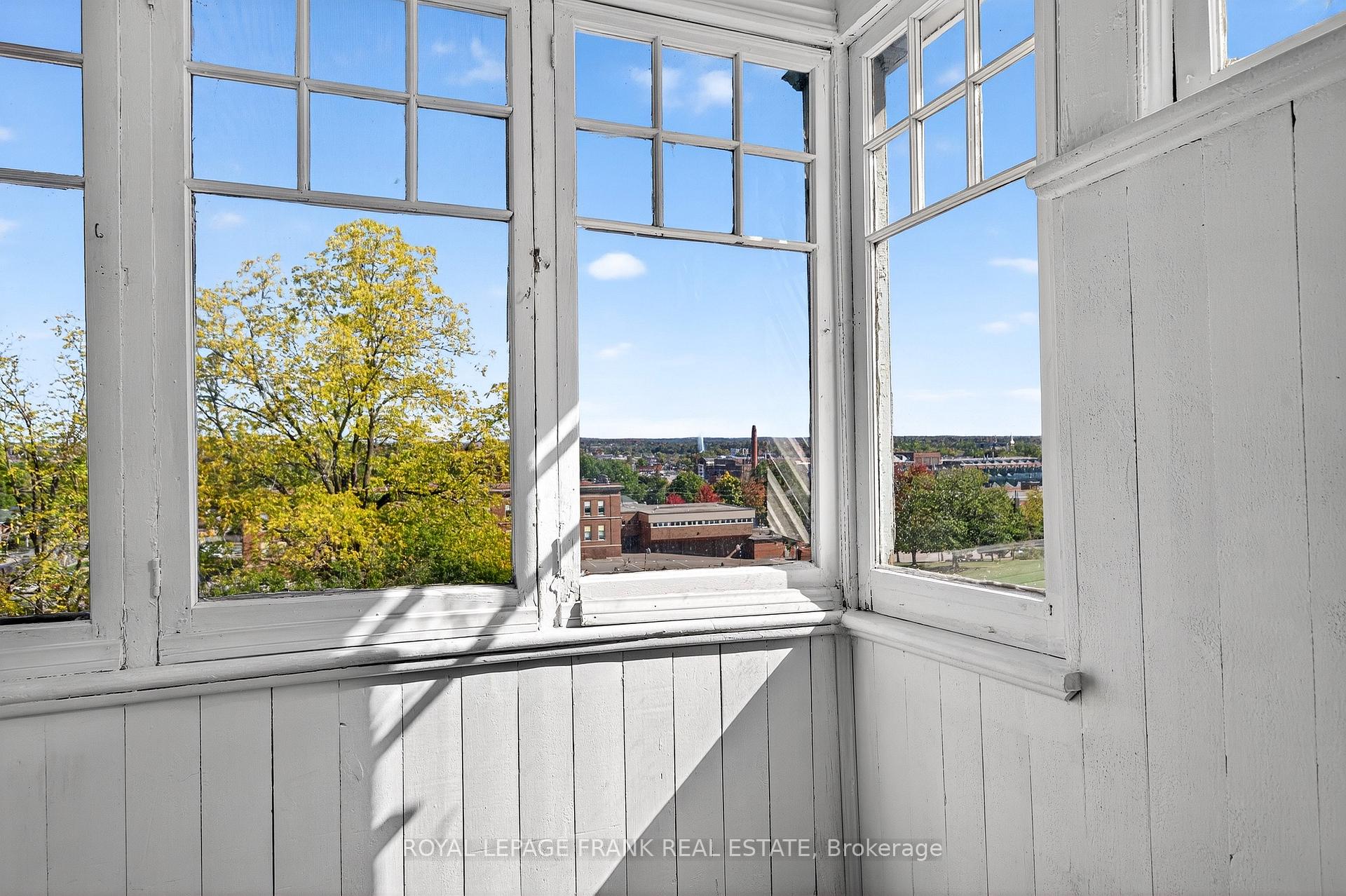 Photo 27 of 1217 Grandview Avenue, Peterborough, Otonabee Ward 1 — HOMEH