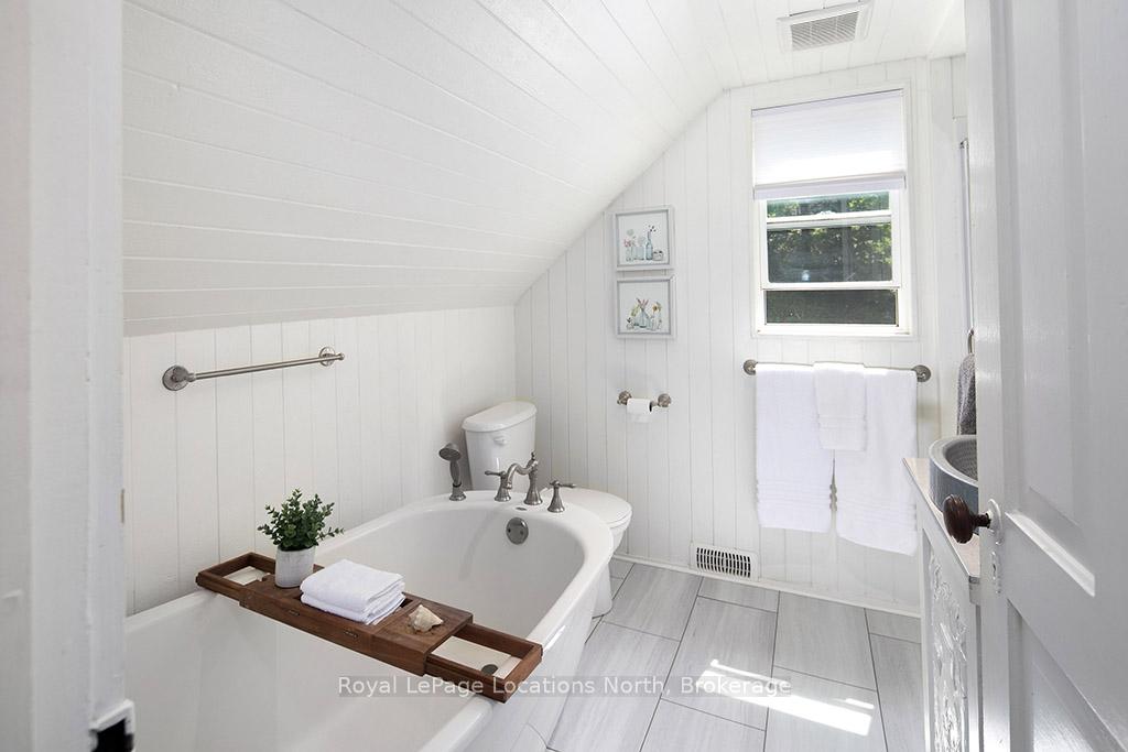 Photo 11 of 166 Clark Street, Blue Mountains — HOMEH