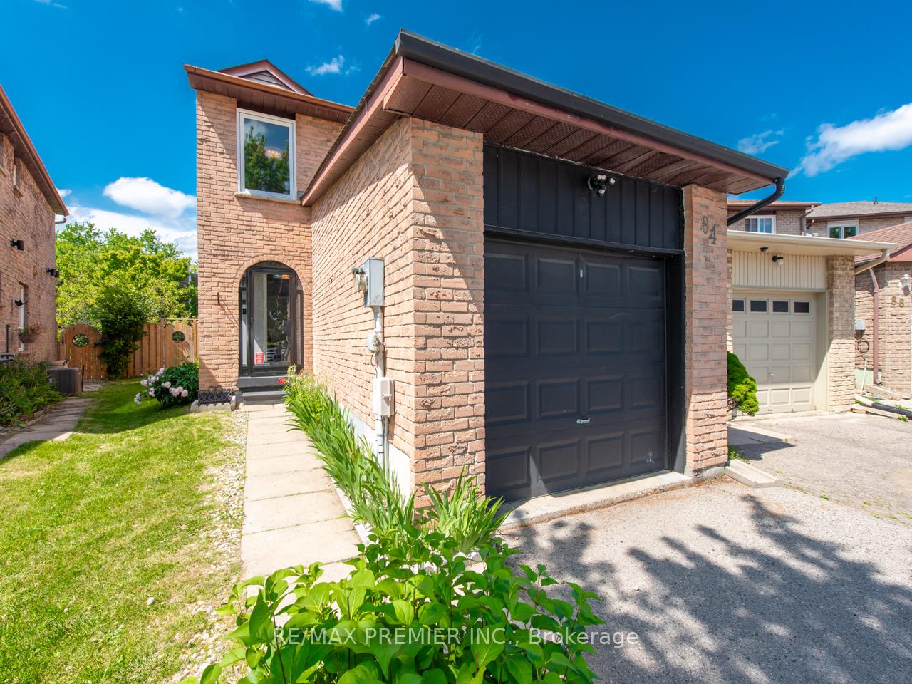 Photo 2 of 84 Hord Crescent, Vaughan, Lakeview Estates — HOMEH