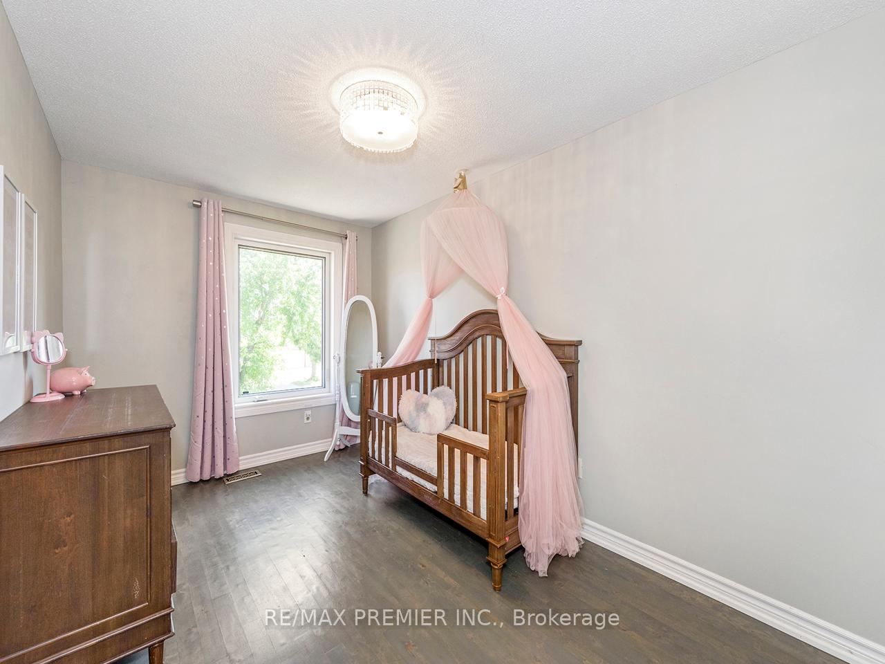 Photo 24 of 84 Hord Crescent, Vaughan, Lakeview Estates — HOMEH