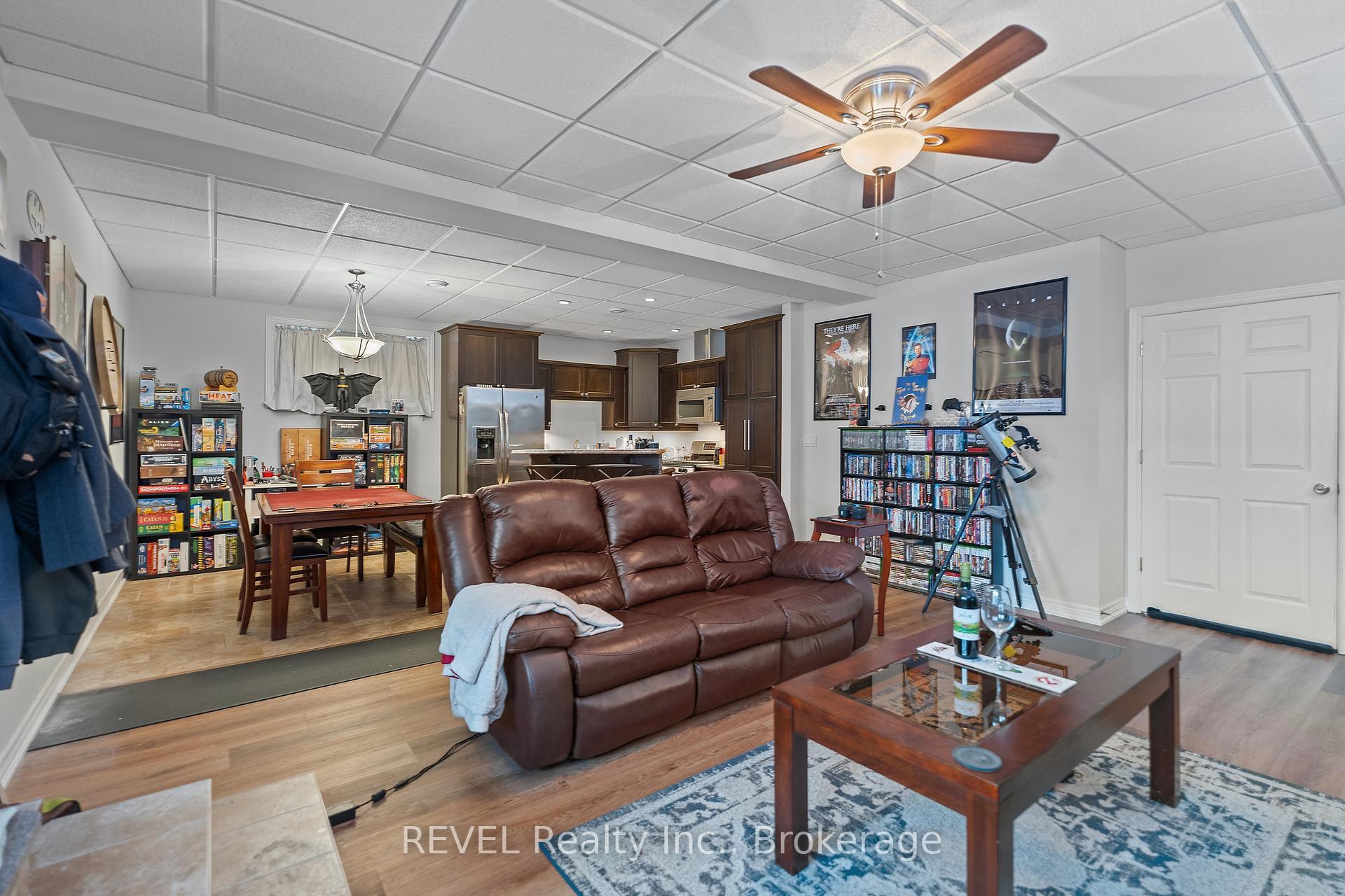Photo 22 of 361 Wellbrook Boulevard, Welland, Prince Charles — HOMEH