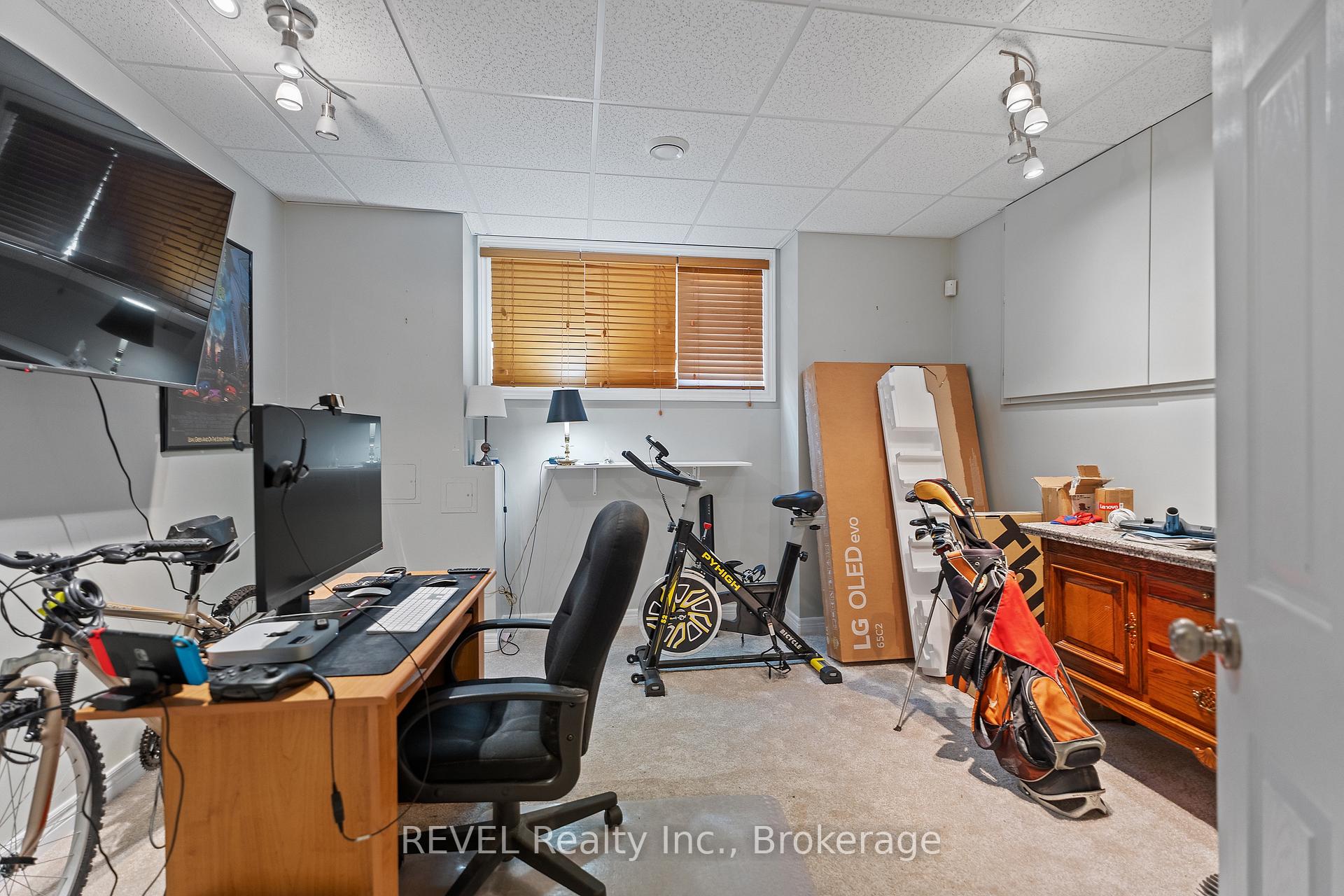 Photo 28 of 361 Wellbrook Boulevard, Welland, Prince Charles — HOMEH