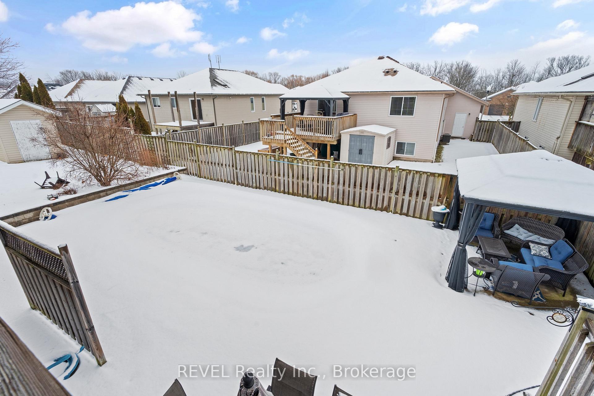 Photo 33 of 361 Wellbrook Boulevard, Welland, Prince Charles — HOMEH