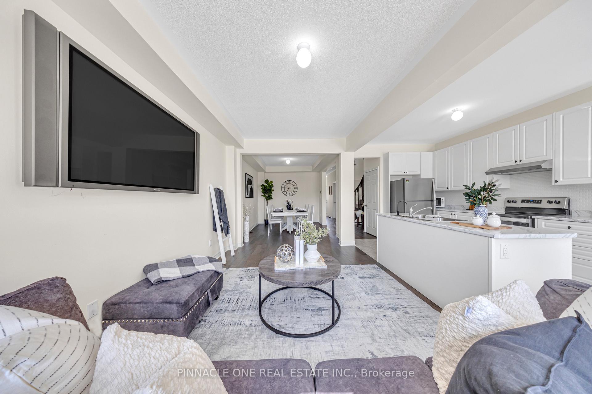 Photo 15 of 1149 Jim Brewster Circle, Oshawa, Eastdale — HOMEH