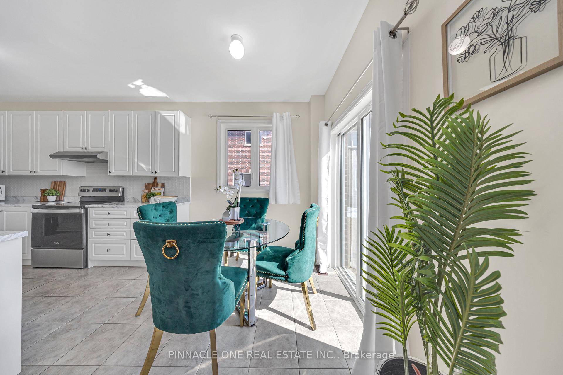 Photo 17 of 1149 Jim Brewster Circle, Oshawa, Eastdale — HOMEH