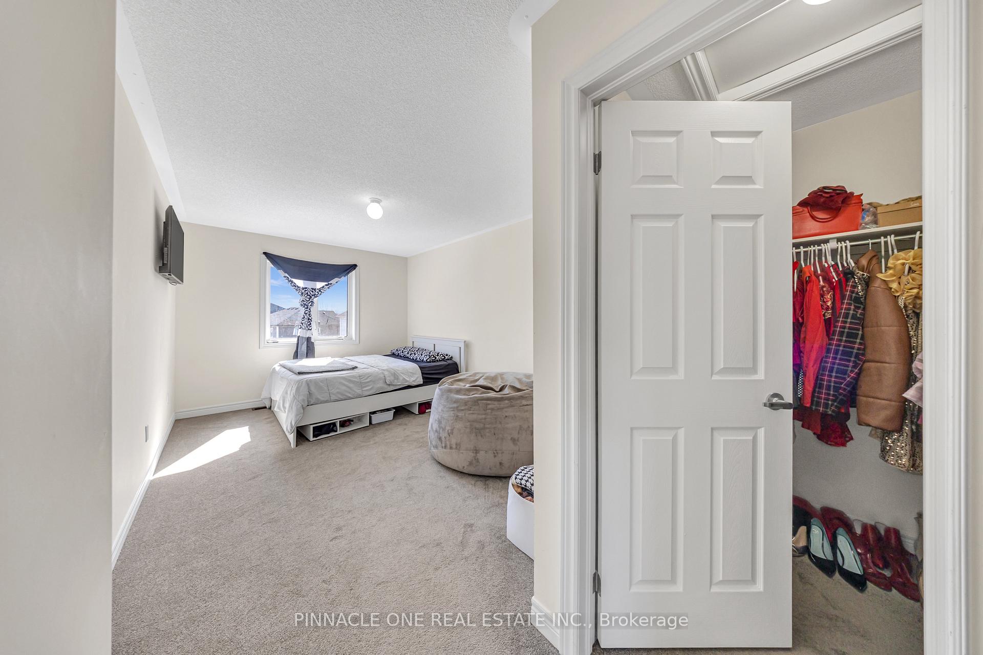 Photo 24 of 1149 Jim Brewster Circle, Oshawa, Eastdale — HOMEH