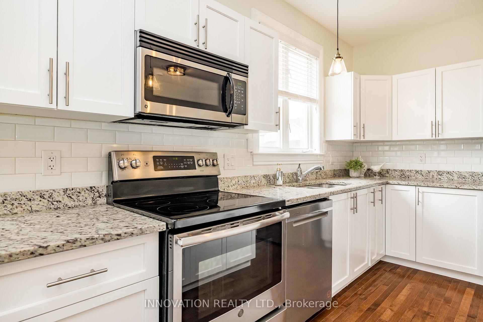 Photo 14 of 129 Desmond Trudeau Drive, Arnprior — HOMEH