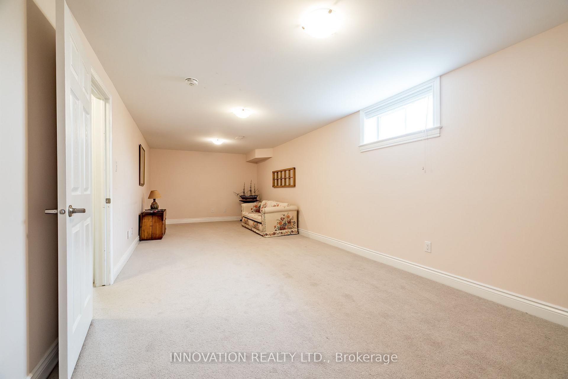 Photo 28 of 129 Desmond Trudeau Drive, Arnprior — HOMEH