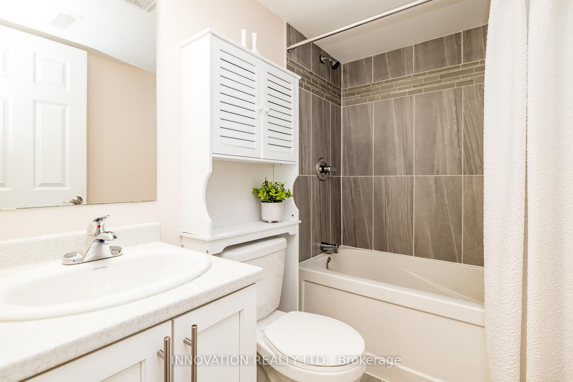 Photo 32 of 129 Desmond Trudeau Drive, Arnprior — HOMEH