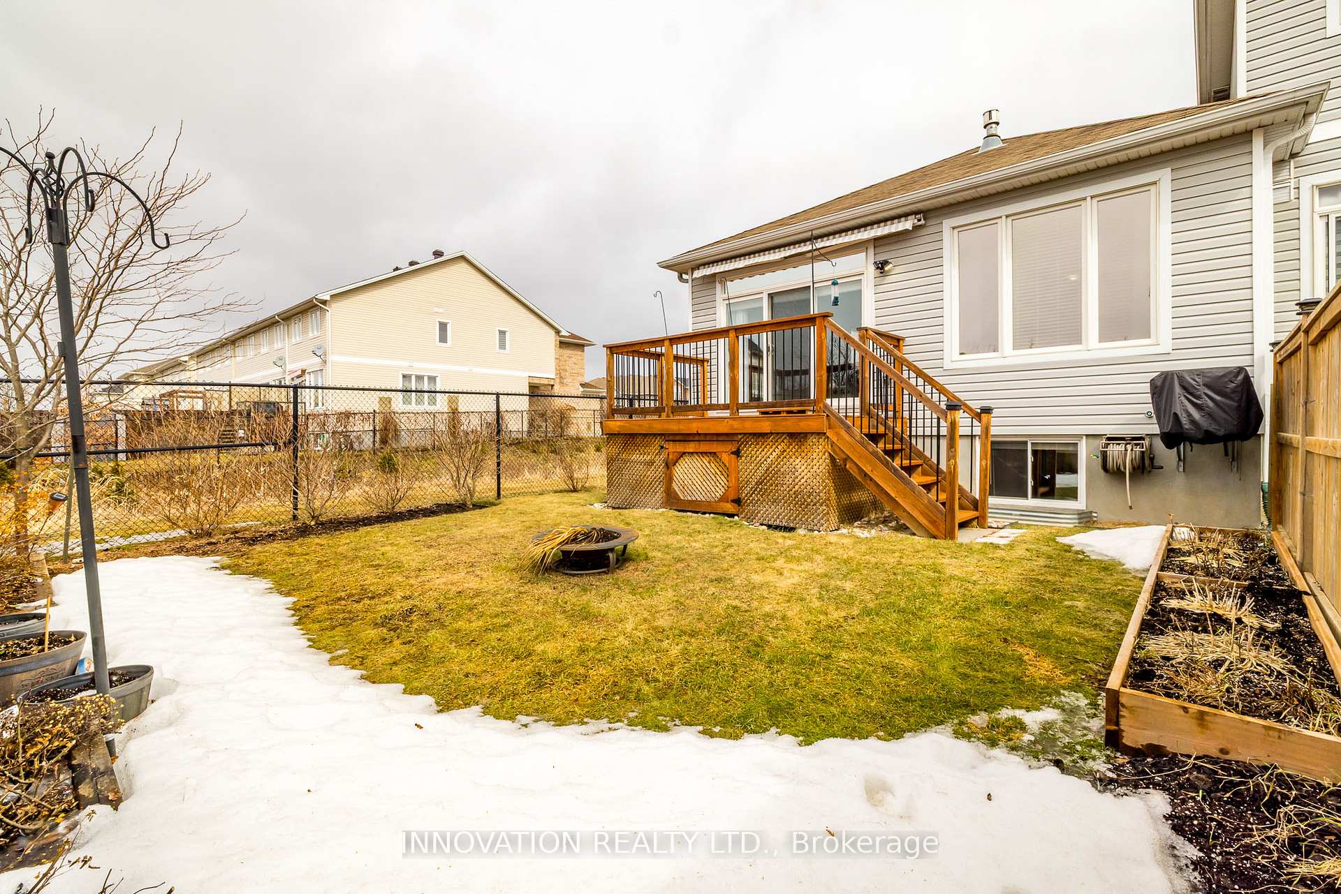 Photo 34 of 129 Desmond Trudeau Drive, Arnprior — HOMEH