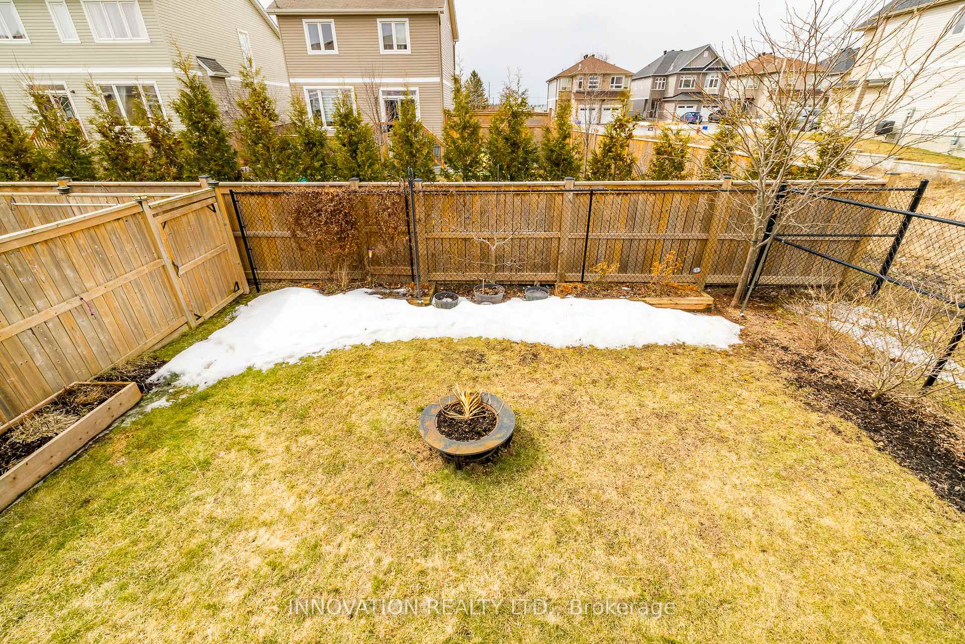 Photo 36 of 129 Desmond Trudeau Drive, Arnprior — HOMEH