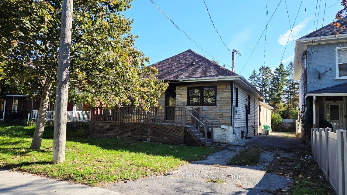 Photo 2 of 106 Stewart Street, Peterborough, Town Ward 3 — HOMEH