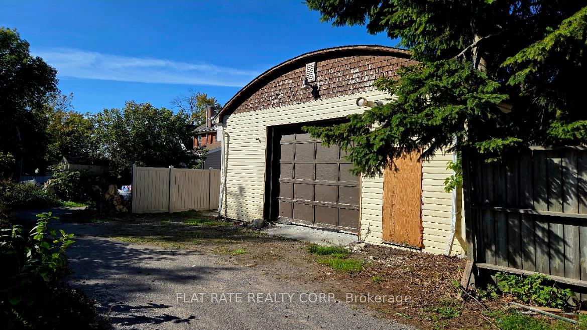 Photo 5 of 106 Stewart Street, Peterborough, Town Ward 3 — HOMEH