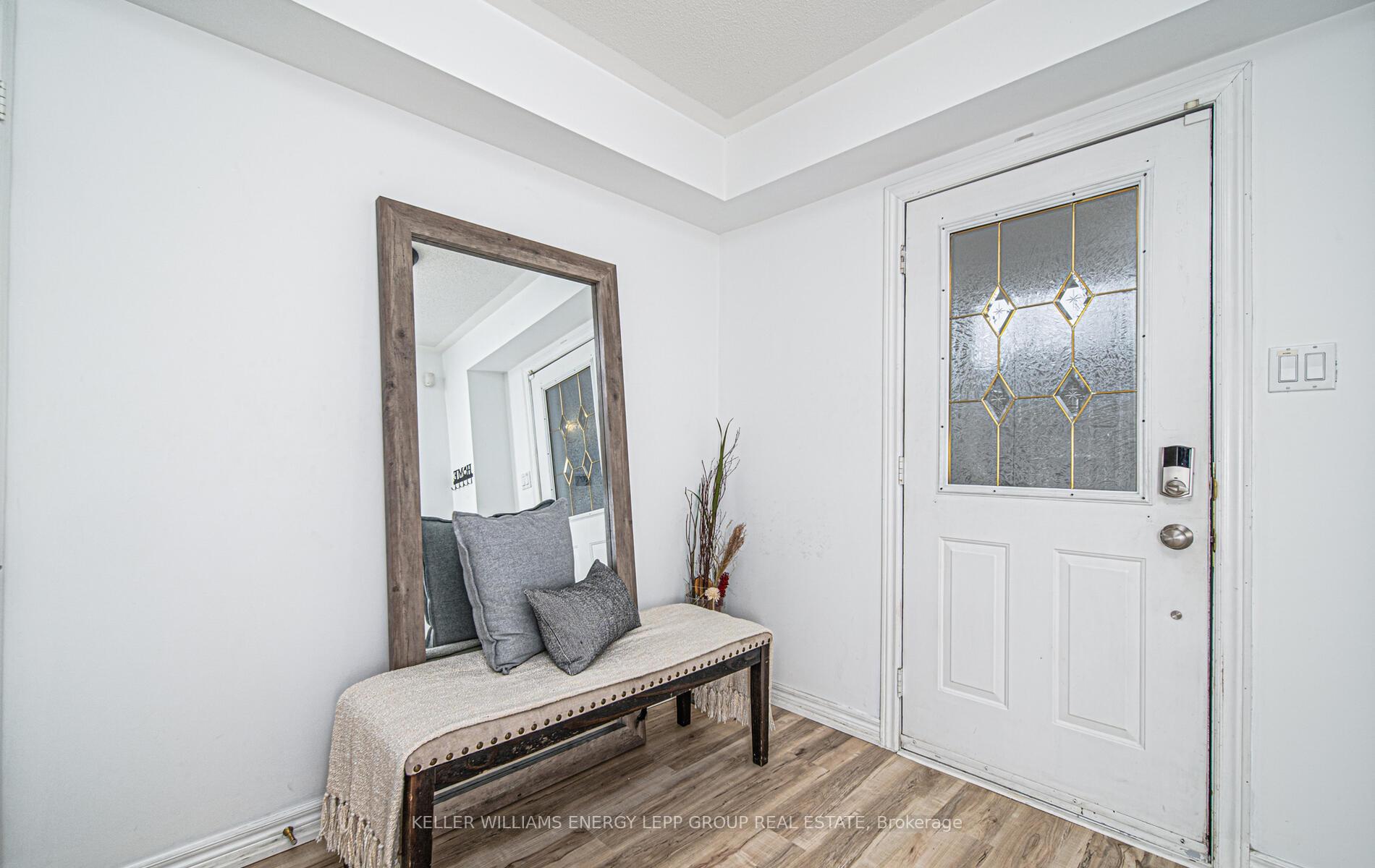 Photo 9 of 42 Tincomb Crescent, Whitby, Pringle Creek — HOMEH