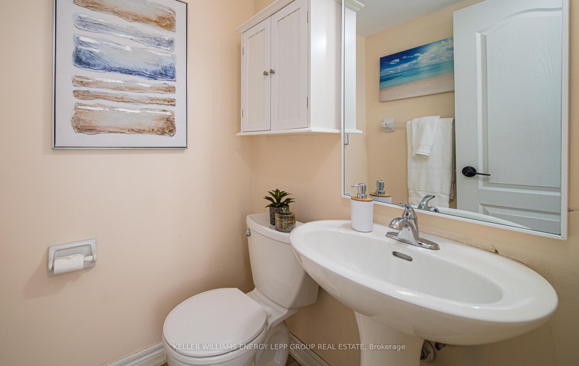 Photo 10 of 42 Tincomb Crescent, Whitby, Pringle Creek — HOMEH