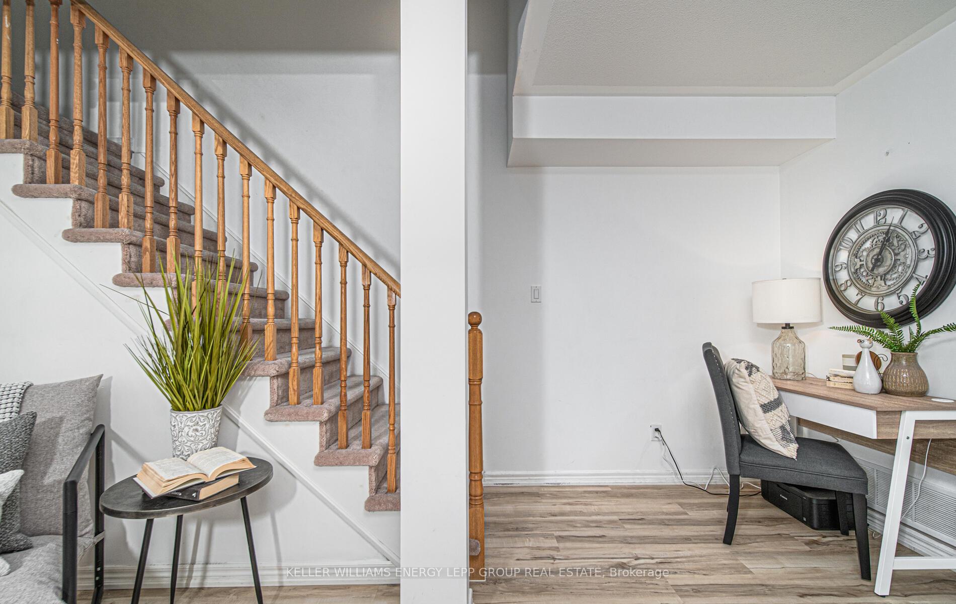 Photo 11 of 42 Tincomb Crescent, Whitby, Pringle Creek — HOMEH