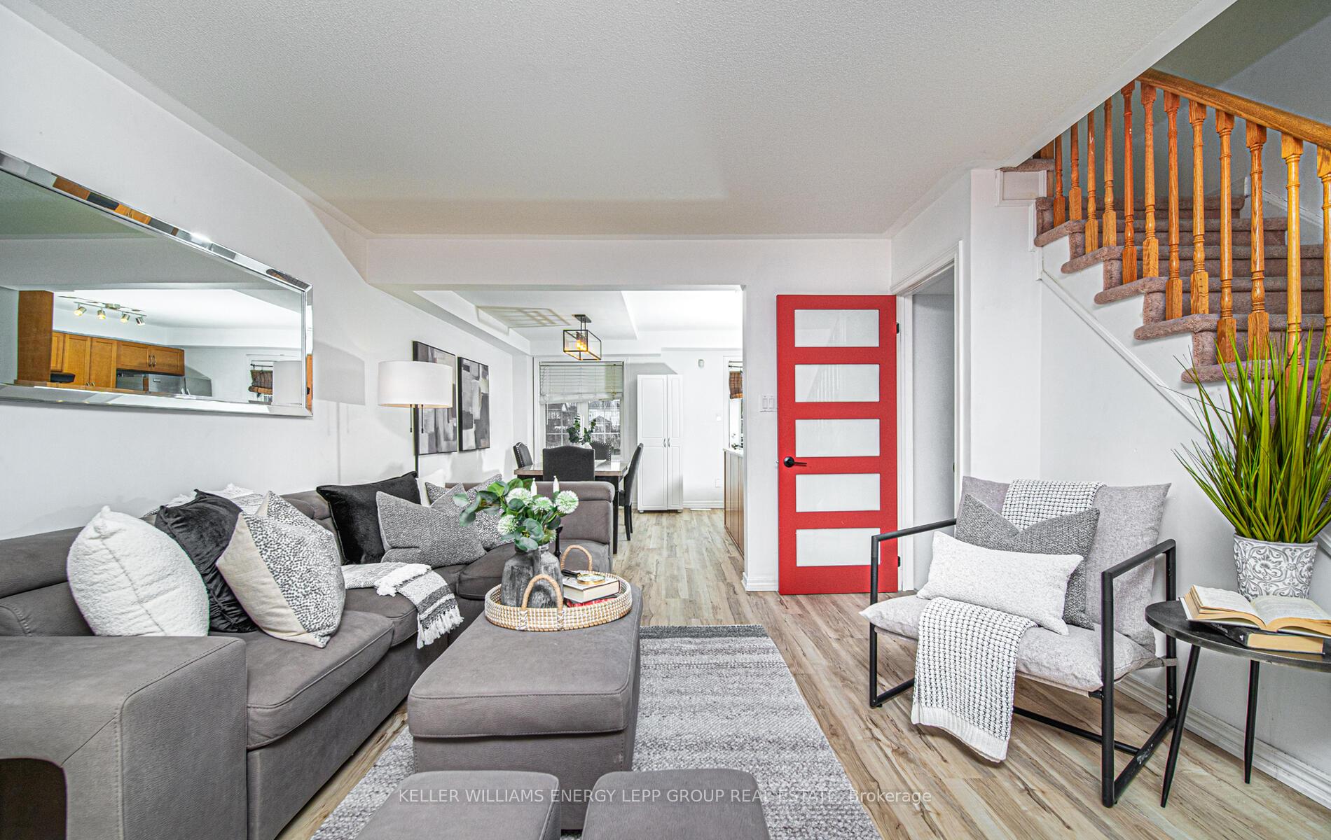 Photo 13 of 42 Tincomb Crescent, Whitby, Pringle Creek — HOMEH