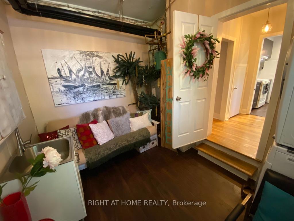 Photo 18 of 2297 Fox Crescent, Ottawa, Whitehaven — HOMEH
