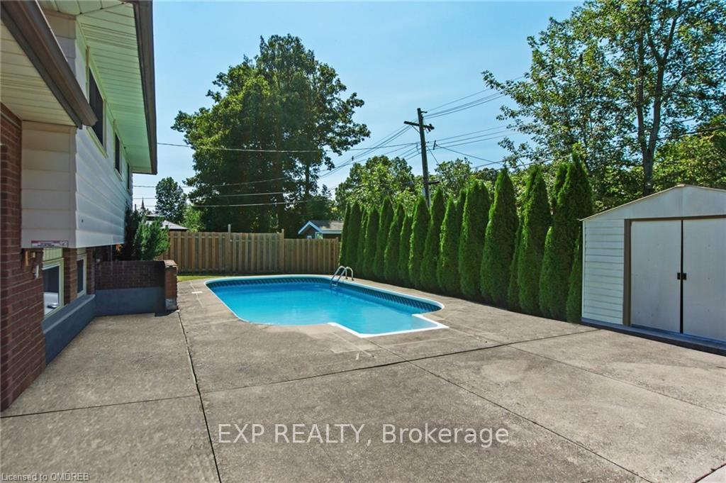 Photo 4 of 75 Maureen Avenue, Welland, Prince Charles — HOMEH