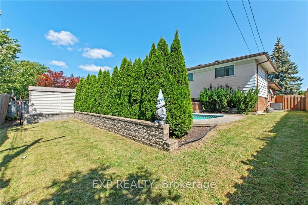 Photo 5 of 75 Maureen Avenue, Welland, Prince Charles — HOMEH