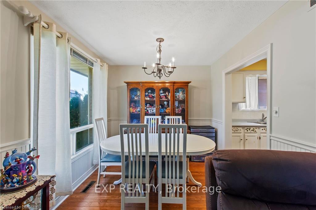 Photo 11 of 75 Maureen Avenue, Welland, Prince Charles — HOMEH