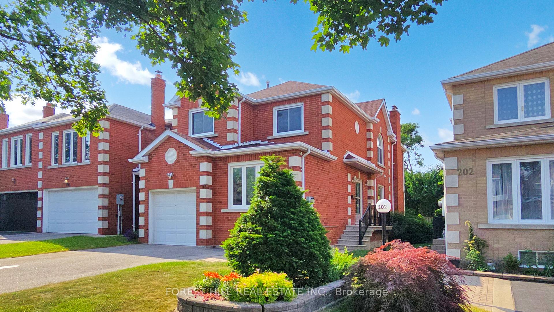 Front of 198 Thornway Avenue