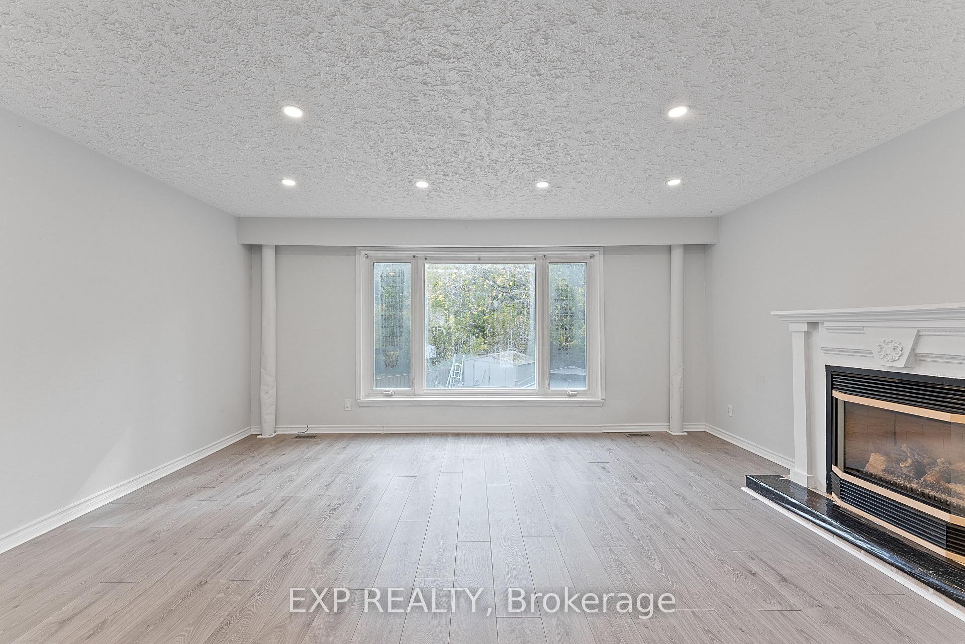 Photo 3 of 95 Conant Street, Oshawa, Lakeview — HOMEH