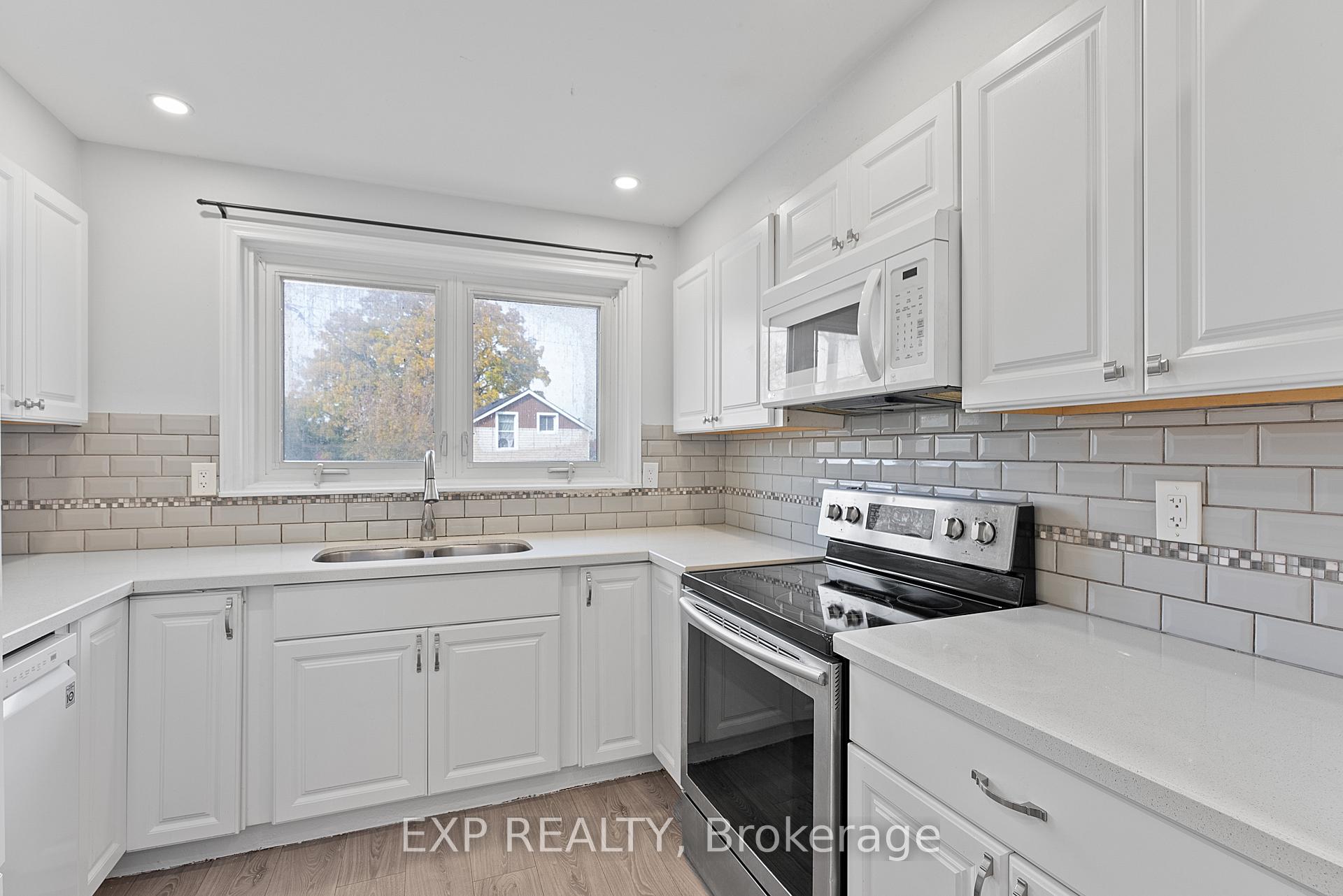 Photo 8 of 95 Conant Street, Oshawa, Lakeview — HOMEH