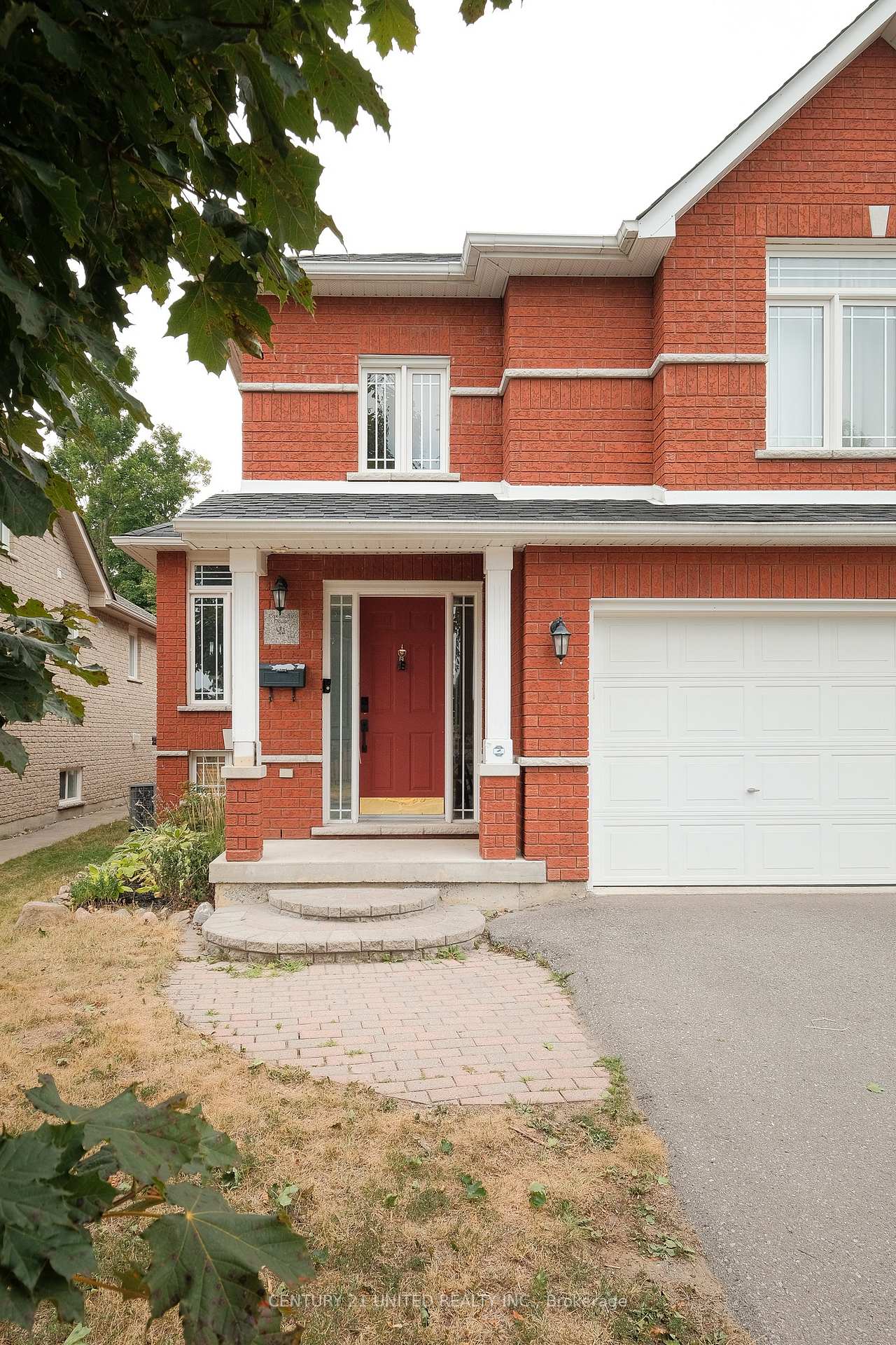 Photo 2 of 1855 Giles Avenue, Peterborough, Monaghan Ward 2 — HOMEH