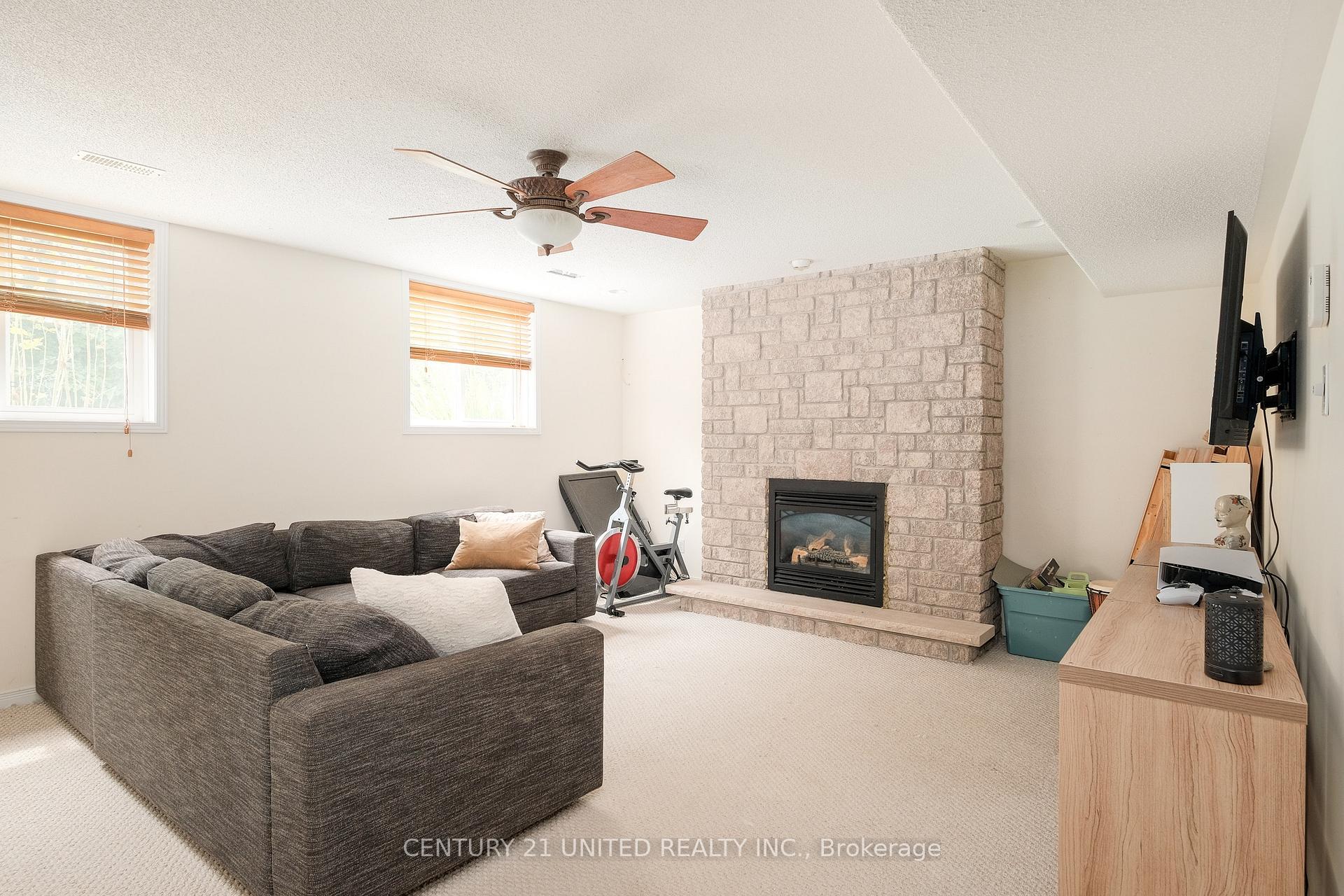 Photo 27 of 1855 Giles Avenue, Peterborough, Monaghan Ward 2 — HOMEH