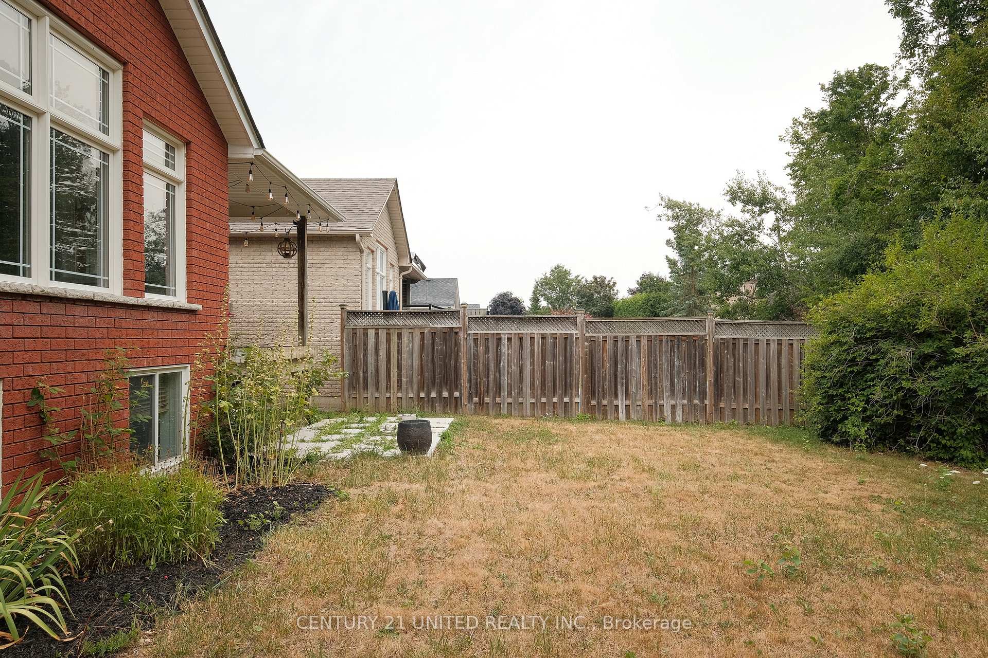 Photo 37 of 1855 Giles Avenue, Peterborough, Monaghan Ward 2 — HOMEH