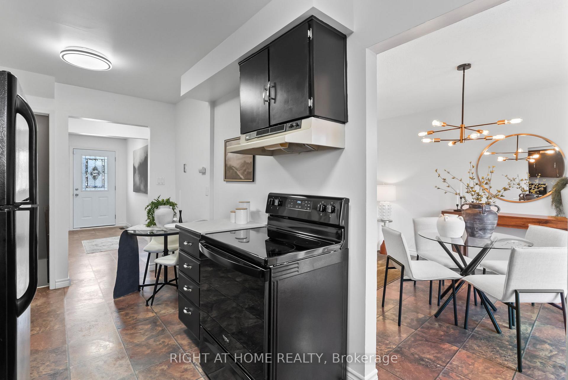 Photo 8 of 911 Gentry Crescent, Oshawa, Eastdale — HOMEH