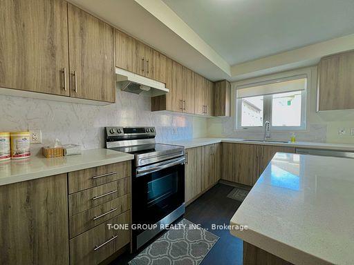 Photo 3 of 1336 Bradenton Path, Oshawa, Eastdale — HOMEH