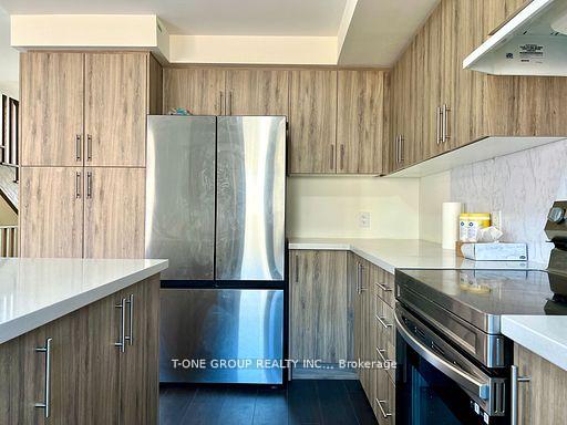 Photo 4 of 1336 Bradenton Path, Oshawa, Eastdale — HOMEH