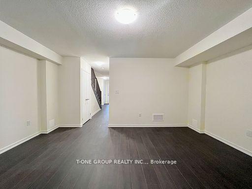 Photo 5 of 1336 Bradenton Path, Oshawa, Eastdale — HOMEH
