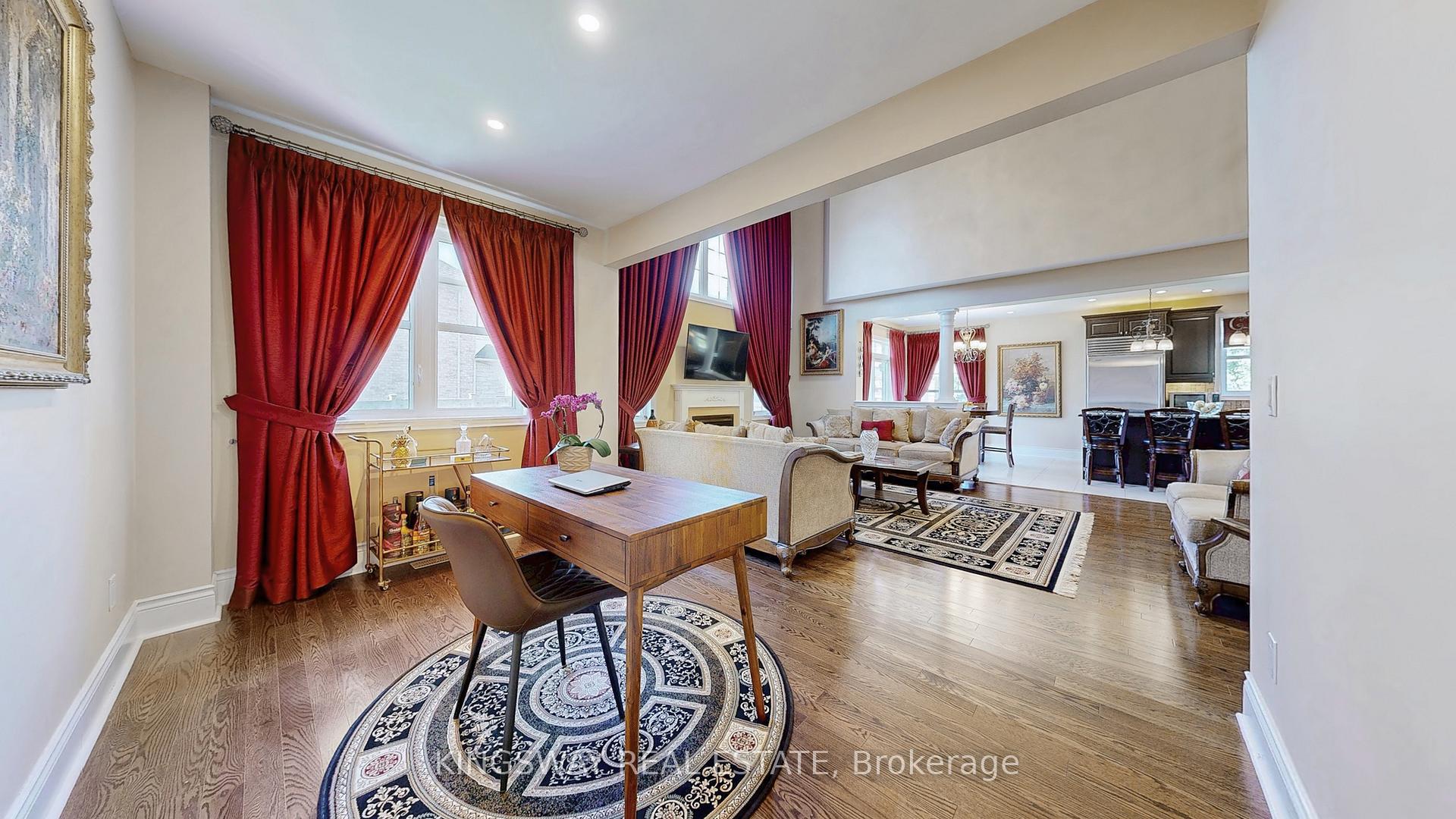 Photo 12 of 84 William Bowes Boulevard, Vaughan, Patterson — HOMEH