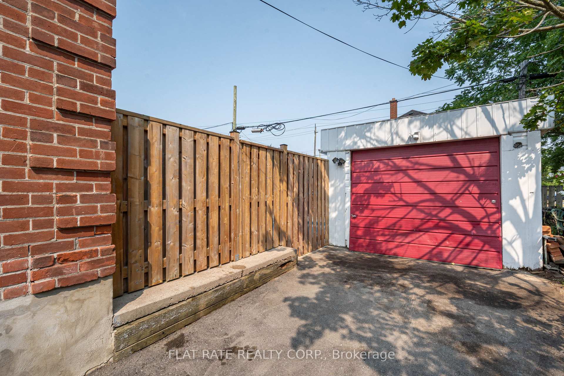Photo 3 of 596 McCannan Avenue, Peterborough, Town Ward 3 — HOMEH