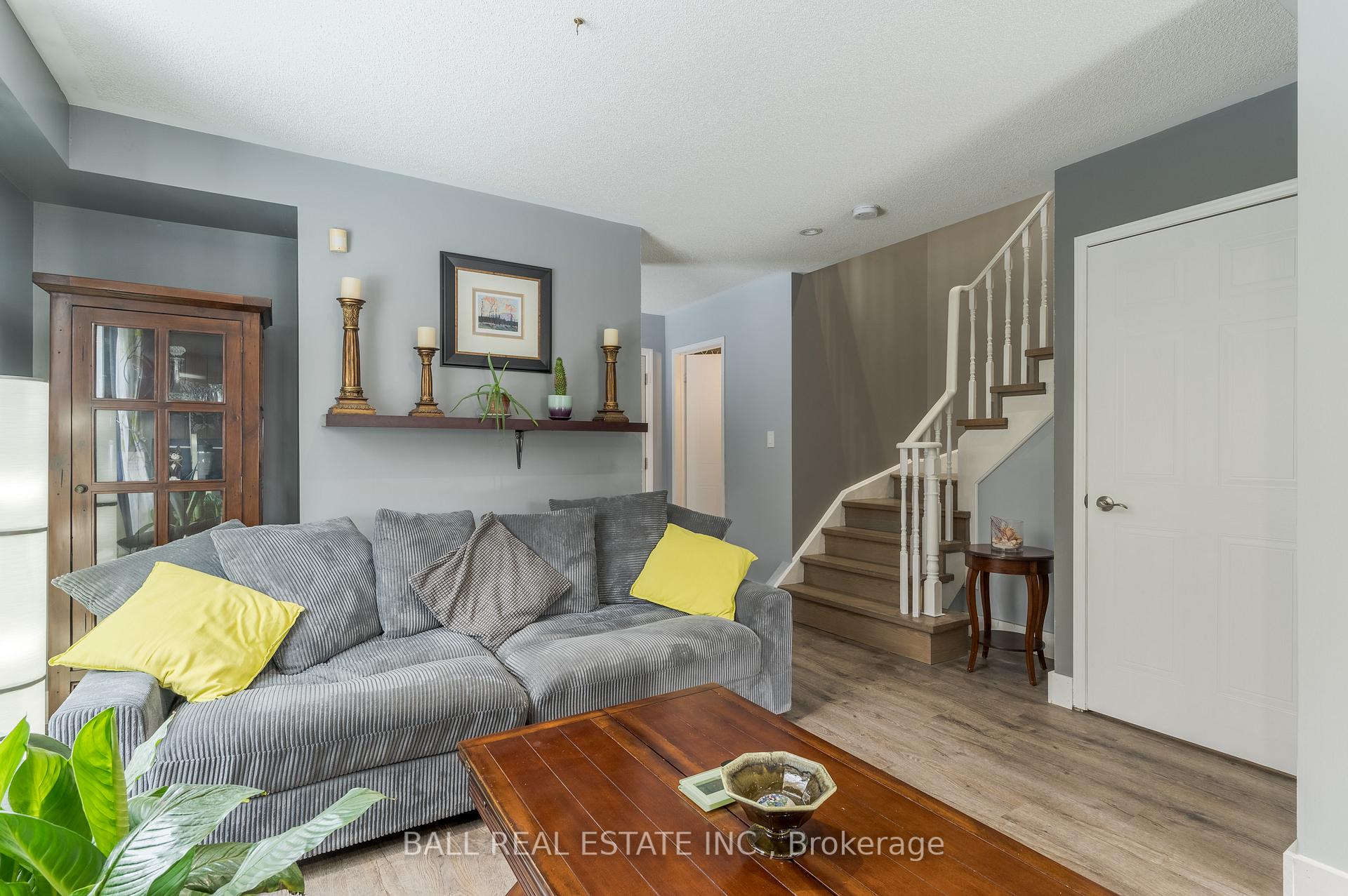 Photo 17 of 1670 Woodgate Trail, Oshawa, Samac — HOMEH