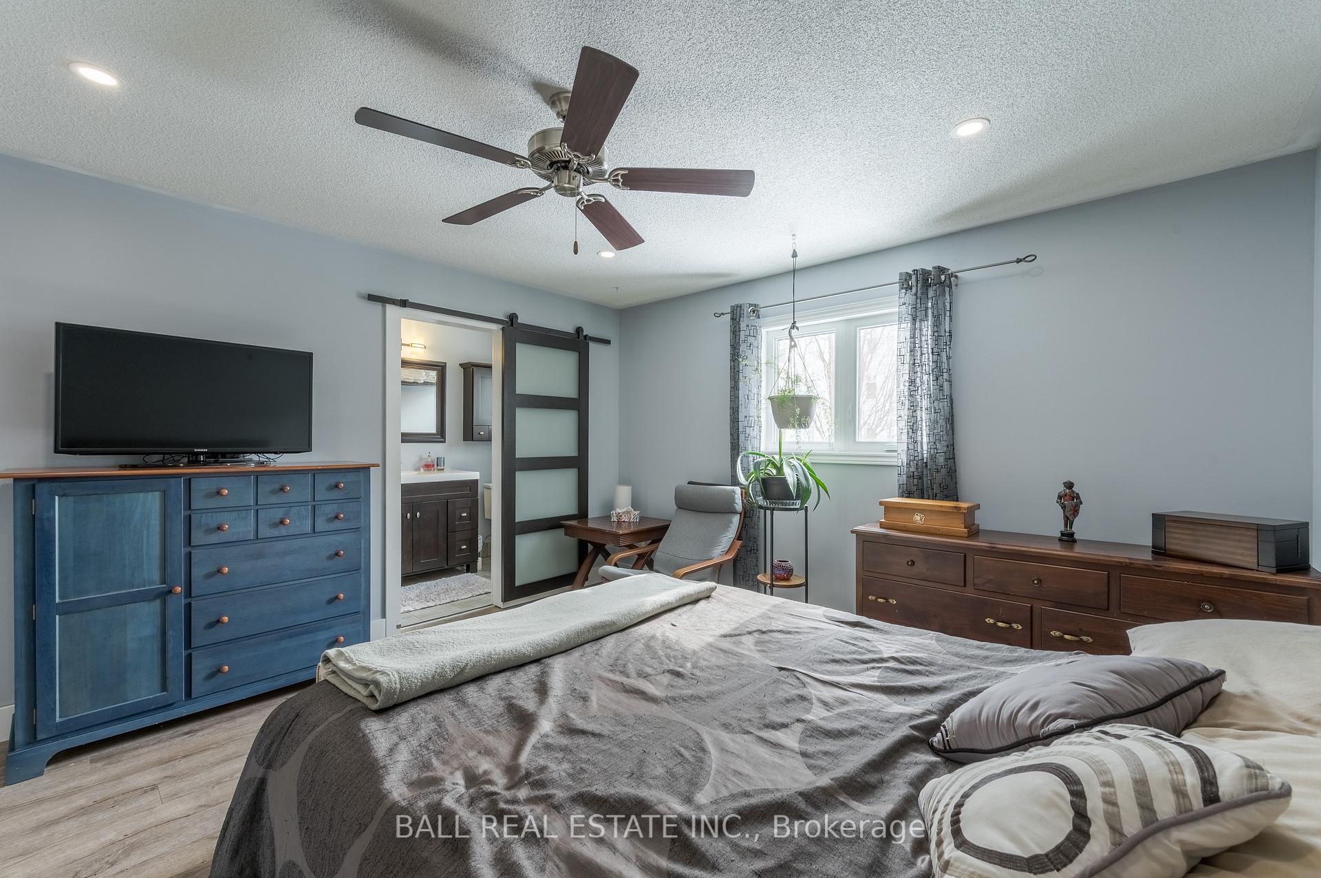 Photo 22 of 1670 Woodgate Trail, Oshawa, Samac — HOMEH